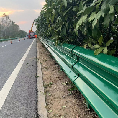 公路護(hù)欄板作用及其在現(xiàn)代公路安全系統(tǒng)中的應(yīng)用